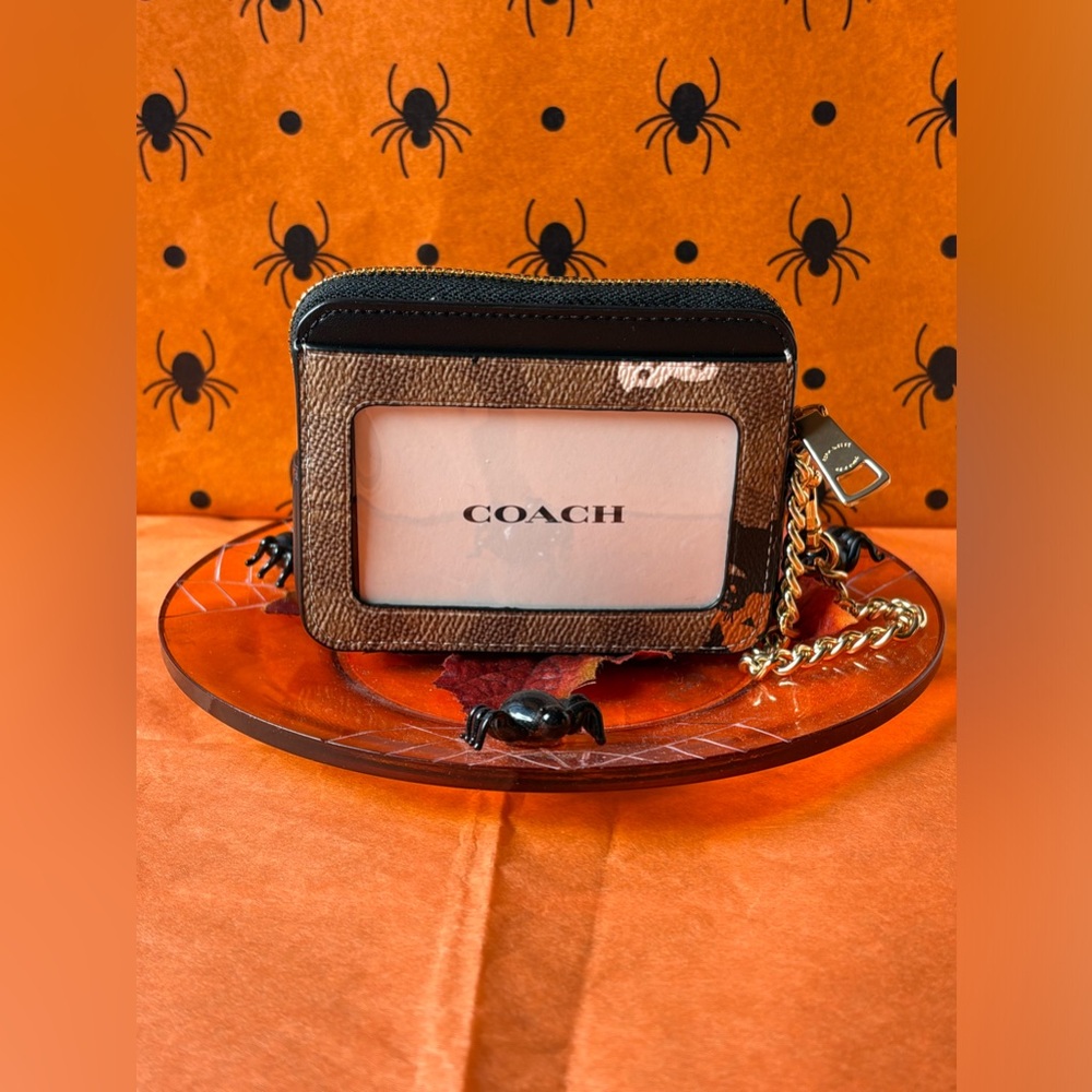 ππ»πββ¬ COACH ZIP CARD CASE IN SIGNATURE CANVAS WITH HALLOWEEN PRINT πββ¬π»π - Picture 13 of 16
